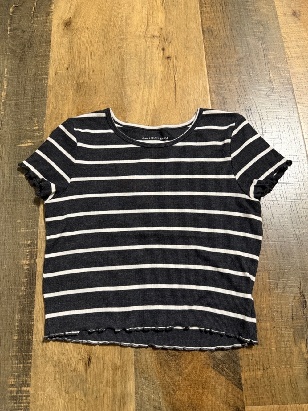 American Eagle Dark Gray & White Striped Ribbed Cropped Top with Lettuce Edge
